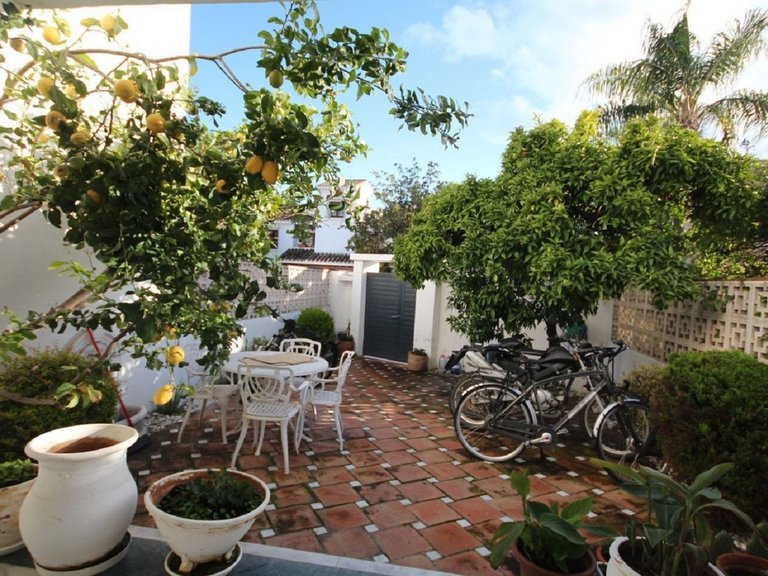 Villa for Sale in Marbella, Malaga 28
