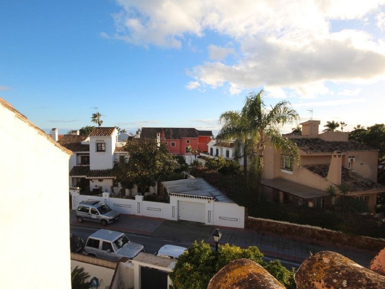 Villa for Sale in Marbella, Malaga 3