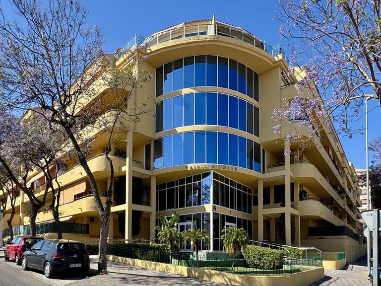 Apartment for Sale in Los Pacos, Malaga 2