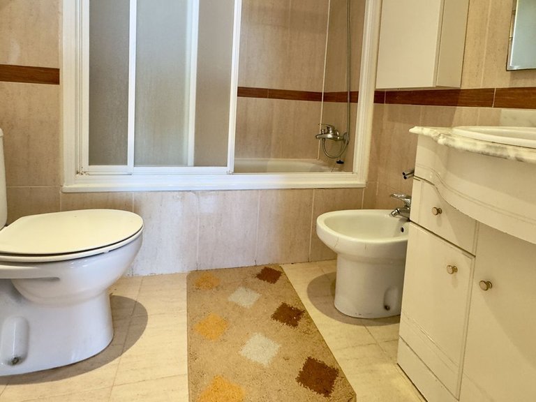 Apartment for Sale in Los Pacos, Malaga 22
