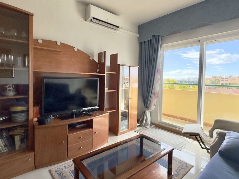 Apartment for Sale in Los Pacos, Malaga 8