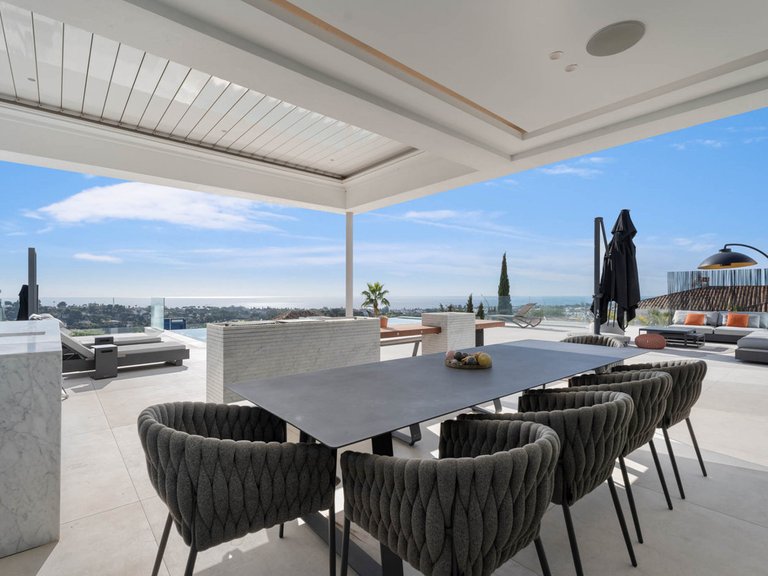 Villa for Sale in Benahavís, Malaga 10