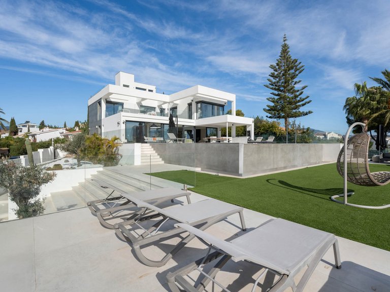Villa for Sale in Benahavís, Malaga 12