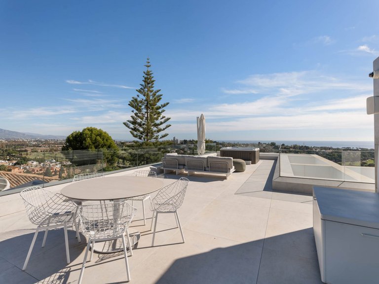 Villa for Sale in Benahavís, Malaga 31