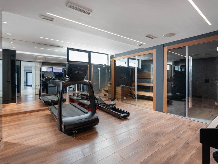 Villa for Sale in Benahavís, Malaga 41