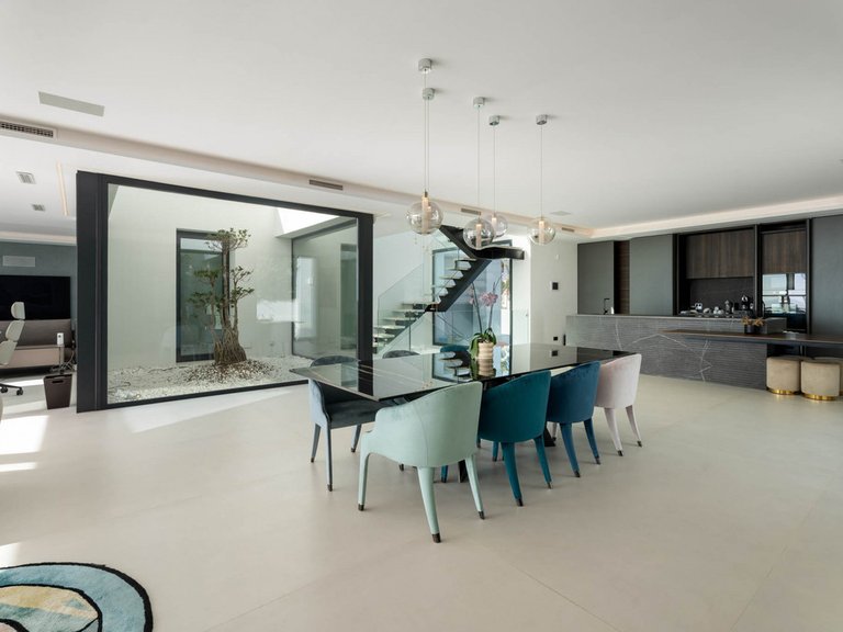 Villa for Sale in Benahavís, Malaga 5