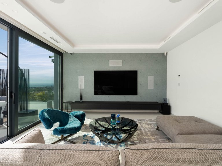 Villa for Sale in Benahavís, Malaga 7