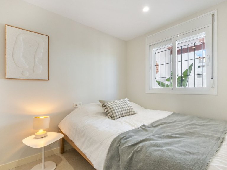 Apartment for Sale in Nueva Andalucía, Malaga 23