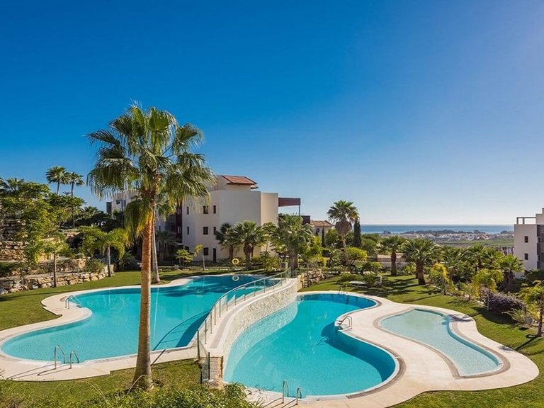Apartment for Sale in Los Flamingos, Malaga 22