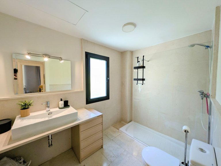 Apartment for Sale in Los Flamingos, Malaga 9