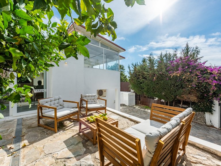 Villa for Sale in Nueva Andalucía, Malaga 18