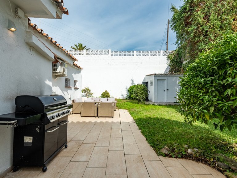 Villa for Sale in Nueva Andalucía, Malaga 23