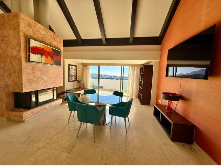 Apartment for Sale in New Golden Mile, Malaga 12