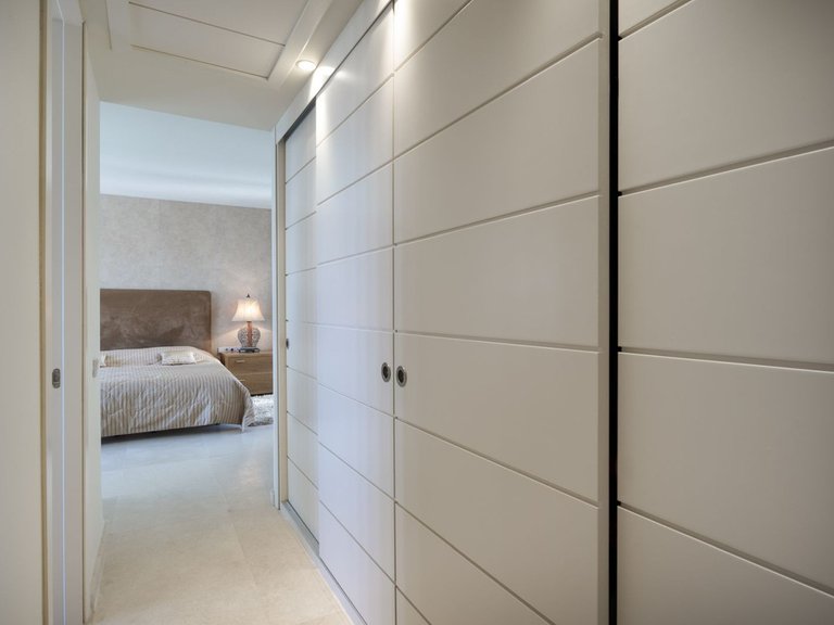 Apartment for Sale in New Golden Mile, Malaga 14