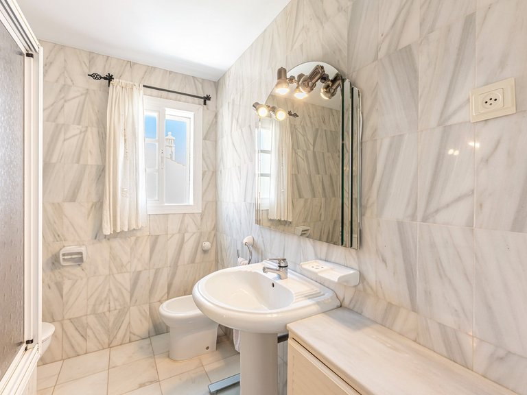 Villa for Sale in Málaga Centro, Malaga 9