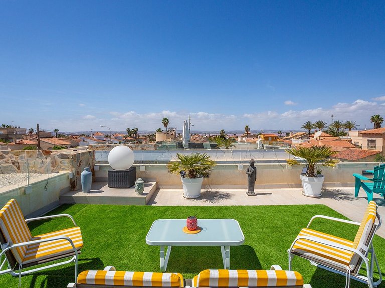 Villa for Sale in El Chaparral, Alicante 35