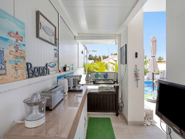 Villa for Sale in El Chaparral, Alicante 38