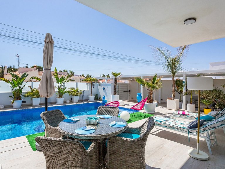 Villa for Sale in El Chaparral, Alicante 6