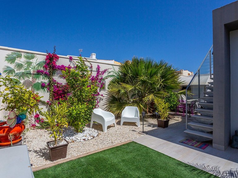 Villa for Sale in El Chaparral, Alicante 9