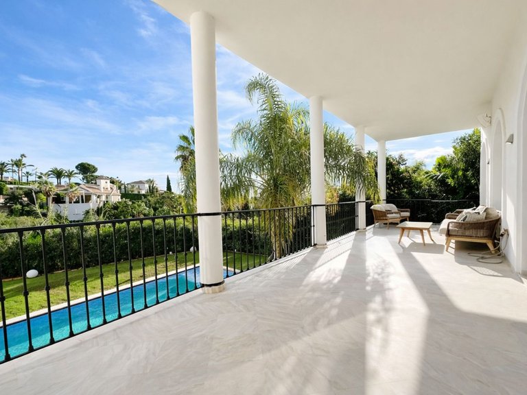 Villa for Sale in Benahavís, Malaga 14