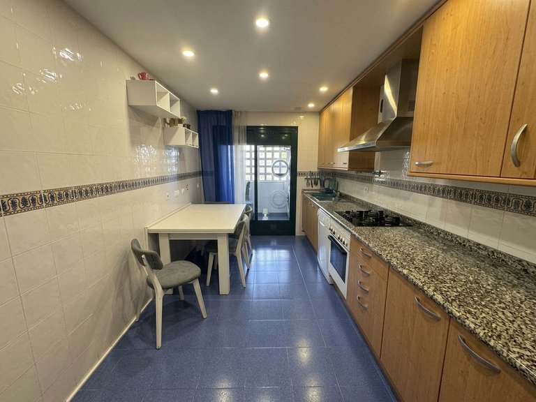 Apartment for Sale in San Pedro De Alcántara, Malaga 8
