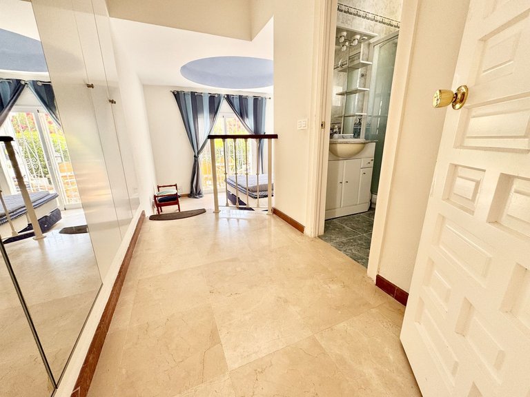 Villa for Sale in Nueva Andalucía, Malaga 11