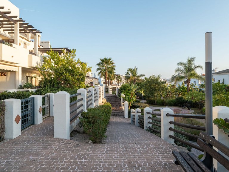 Apartment for Sale in Selwo, Malaga 27