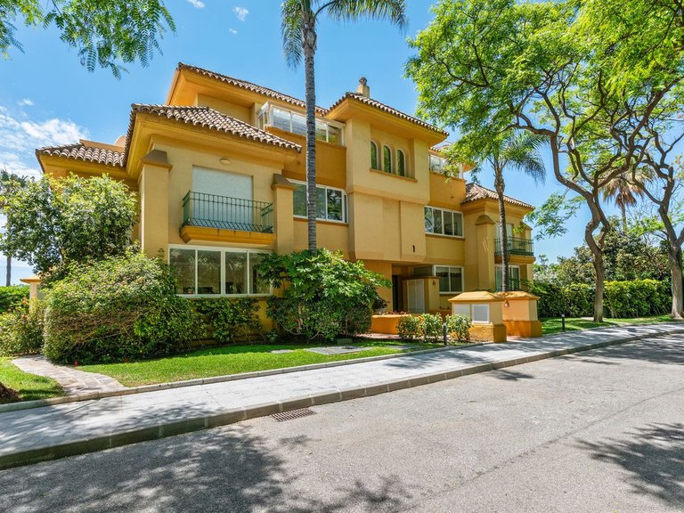 Apartment for Sale in Río Real, Malaga 46
