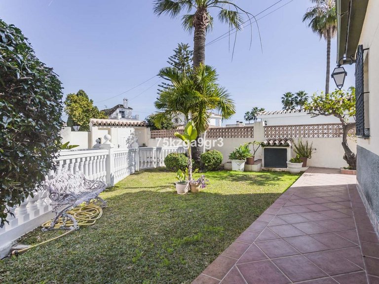 Villa for Sale in Benalmadena Costa, Malaga 18