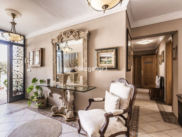 Villa for Sale in Benalmadena Costa, Malaga 25
