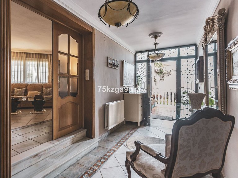 Villa for Sale in Benalmadena Costa, Malaga 27