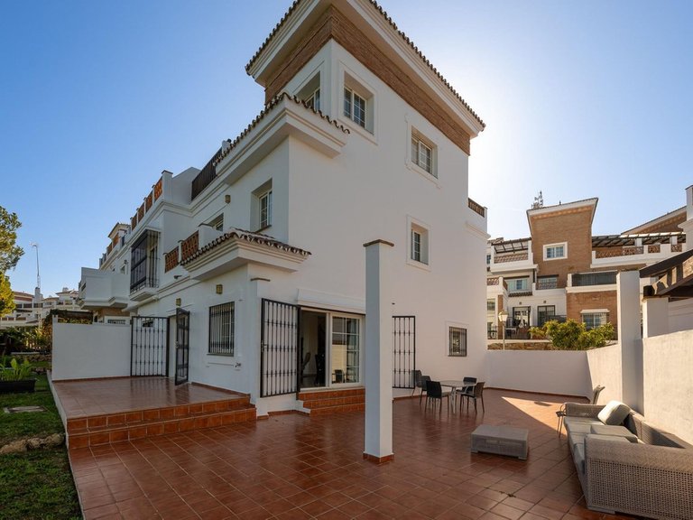 Villa for Sale in Alhaurín De La Torre, Malaga 2