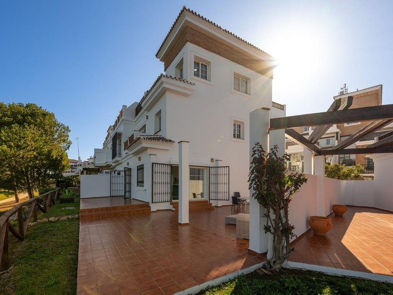 Villa for Sale in Alhaurín De La Torre, Malaga 21