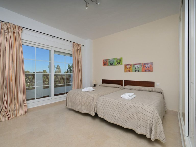 Villa for Sale in Alhaurín De La Torre, Malaga 28