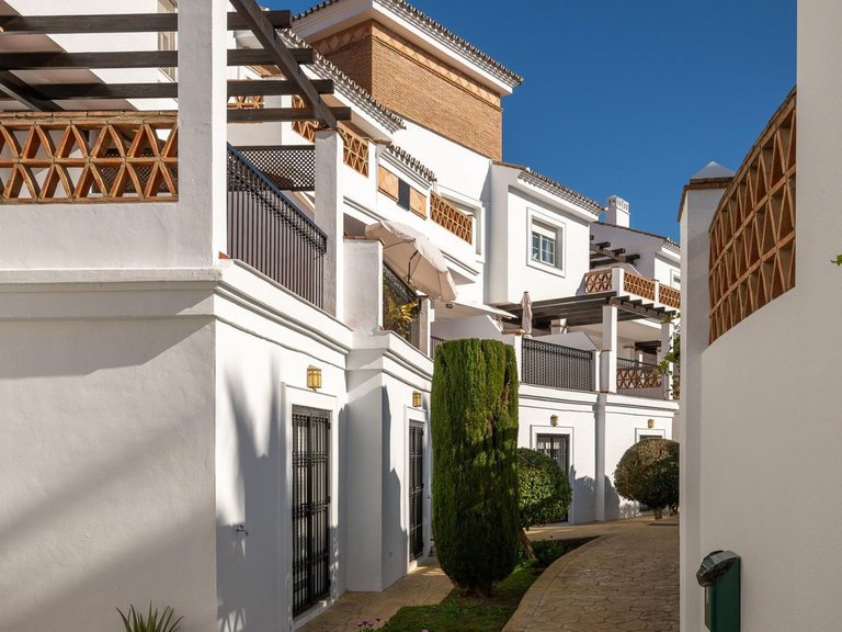 Villa for Sale in Alhaurín De La Torre, Malaga 9