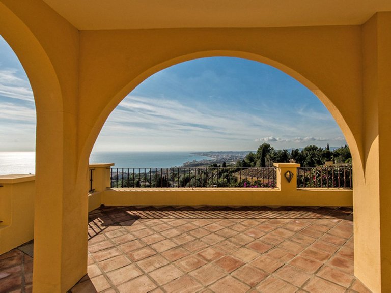 Villa for Sale in Benalmadena, Malaga 12