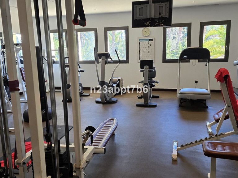 Villa for Sale in Puerto Banús, Malaga 34