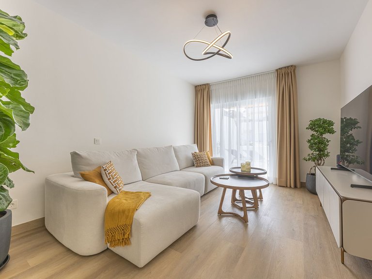 Apartment for Sale in The Golden Mile, Malaga 1