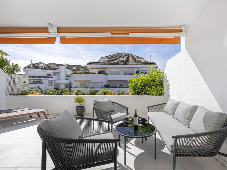 Apartment for Sale in The Golden Mile, Malaga 16
