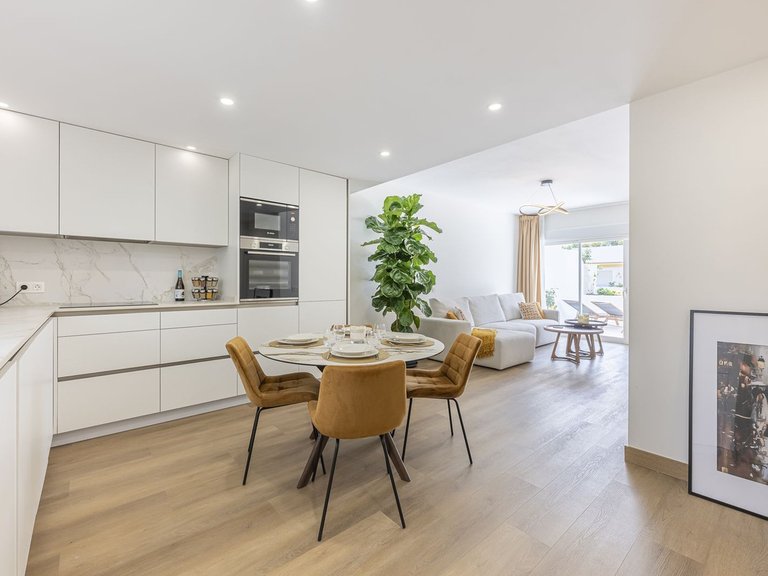 Apartment for Sale in The Golden Mile, Malaga 7