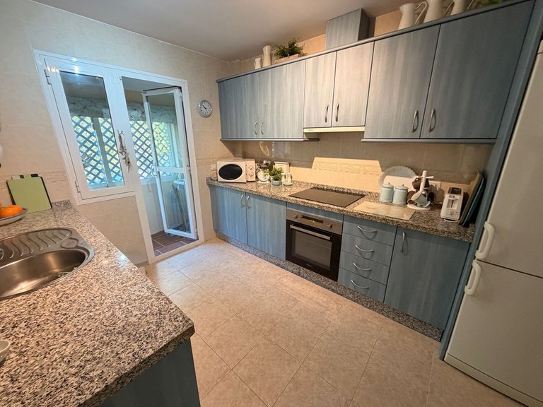 Villa for Sale in Calahonda, Malaga 10