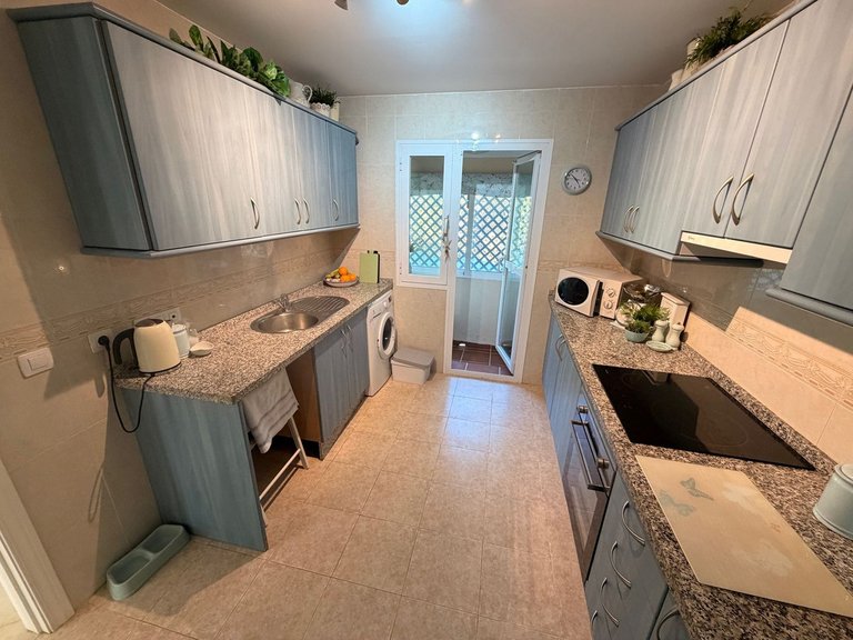 Villa for Sale in Calahonda, Malaga 11