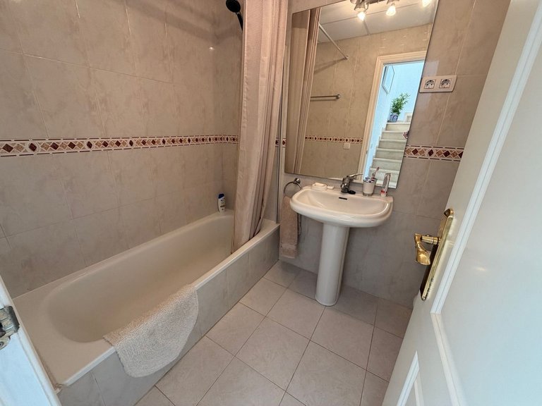 Villa for Sale in Calahonda, Malaga 18