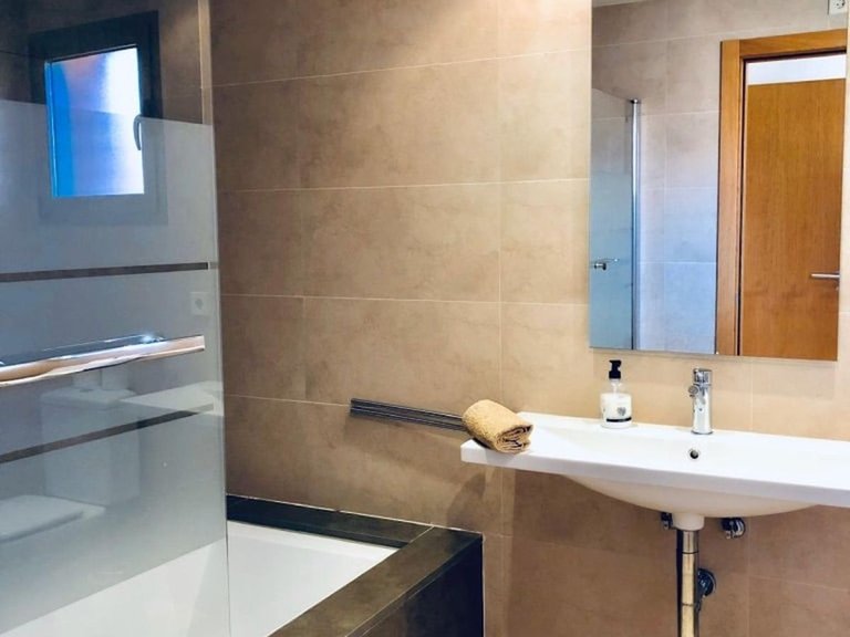 Apartment for Sale in New Golden Mile, Malaga 15