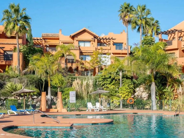 Apartment for Sale in New Golden Mile, Malaga 2