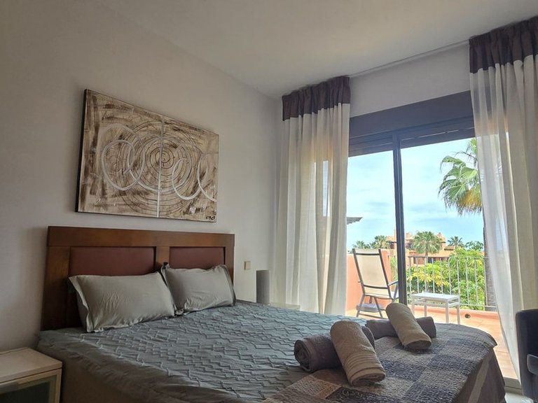 Apartment for Sale in New Golden Mile, Malaga 9