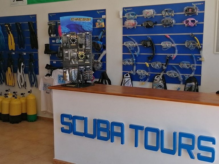 Commercial for Sale in Benalmadena, Malaga 1
