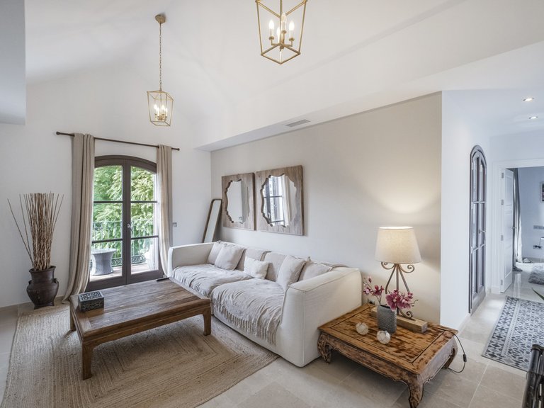 Villa for Sale in El Madroñal, Malaga 18