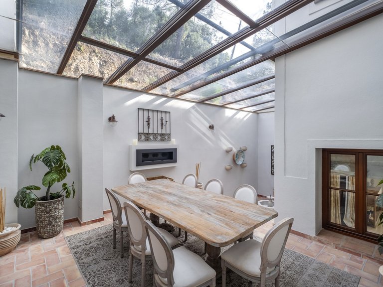Villa for Sale in El Madroñal, Malaga 2