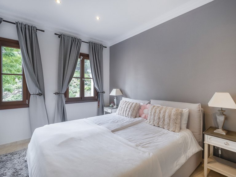 Villa for Sale in El Madroñal, Malaga 28